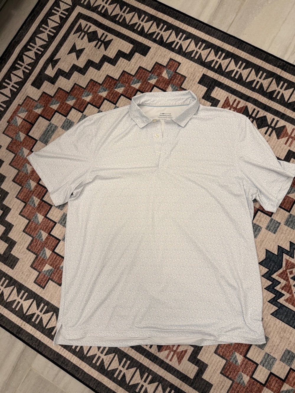 Vineyard Vines Men's White Polo with Gold Club Pattern
